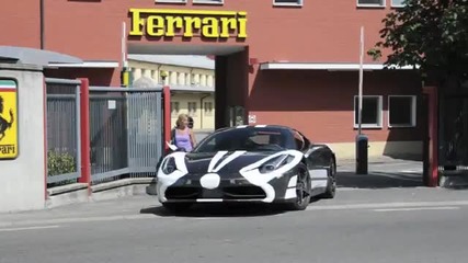 Four Ferrari 458 Italias Accelerating - - Great Sounds 