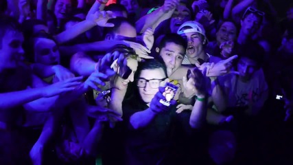 Skrillex - Rock n Roll (will Take You to the Mountain)