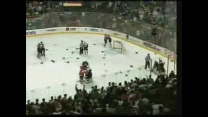 Unbelievable Hockey Fight