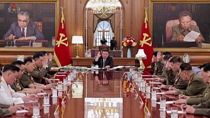 Ким Чен-ун уволни висшия си генерал и призова за подготовка за война