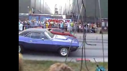 Hemi Challenger Vs Lamborghini