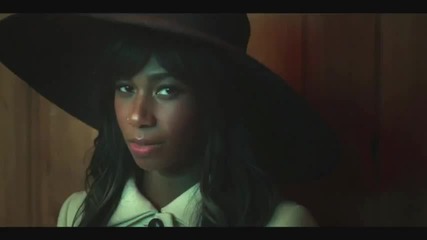 Spank Rock ft Santigold - Car Song