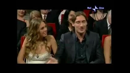 Totti singing popopo