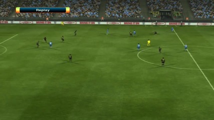 Феноменален гол срещу Барселона (pes 2012)