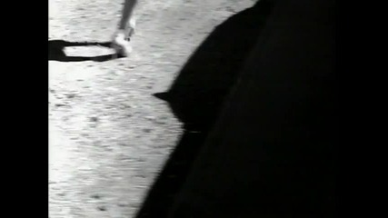 Belinda Carlisle - Leave A Light On 