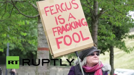 UK: Edinburgh environmental activists say FRACK OFF