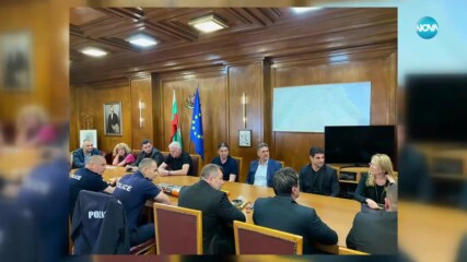 Министър Стоянов се срещна с шефове на Левски, ЦСКА и БФС