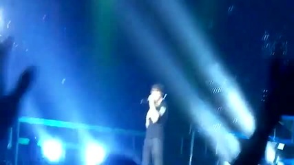 Justin Bieber - Down To Earth наживо в Sunrise 05.08.2010