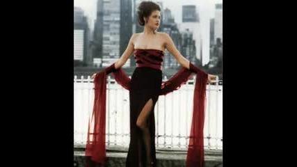 Angelina Jolie - Gia...in Crazy - Happy Moments