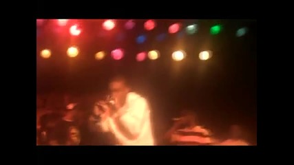 Young Dro представя Spodee
