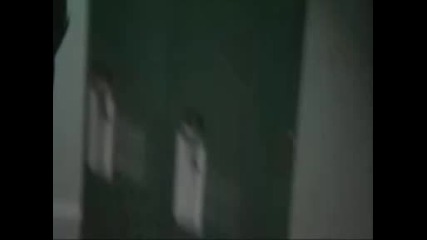 Гладен Негър