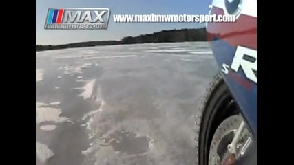 S1000rr on Ice - Max Bmw
