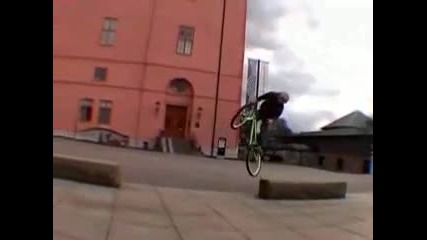 Така се кара колело 