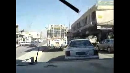 Как карат Хамъра,американските военни по улиците на Ирак!