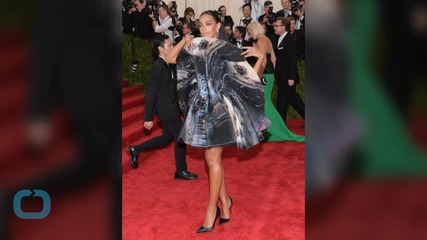 Solange Knowles' Met Gala Fan Dress Is More Art Than Dress: Discuss