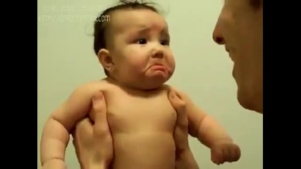 Реакция на бебе