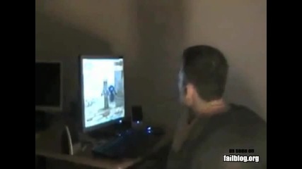 Гаджето Му Изтрила Героите На Wow.. 
