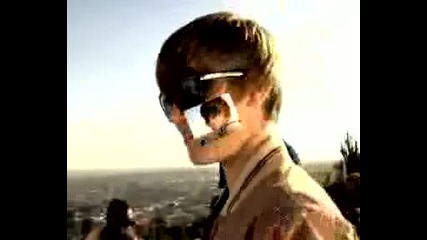 Justin Bieber - Hello im a white boy from canada