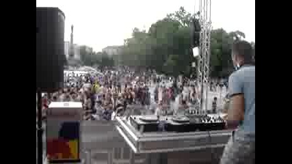 Dj Joy @t Steet Parade In Ruse