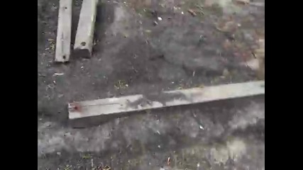 Глупаво дебело хлапе се опитва да излезе от Кочина - Голям Смях