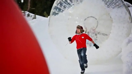 Щура снежна забава - Human Bowling . .