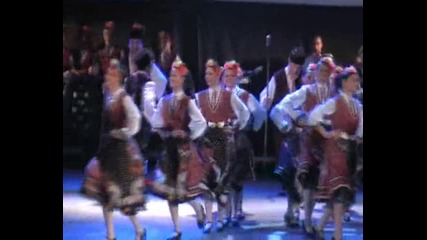 Български народни танци - фолклорен ансамбал Трите пъти