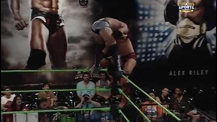 Seth Rollins vs Richie Steamboat