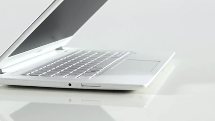 Тънките и леки лаптопи имат своите бюджетни еквиваленти - Acer Aspire V3-371 - news.laptop.bg