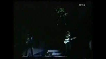 Deep Purple - Ritchie Blackmore Guitar Solo - Live In Paris 1985