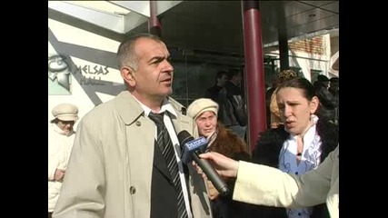 Кметът на Несебър подкрепи преследвано семейство от Македония