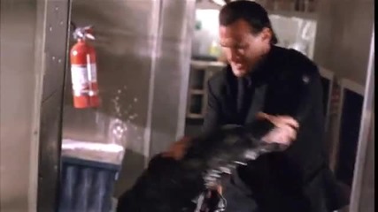 Под Обсада 2 (1995) Бой Сцена - Никой не ме бие в кухнята! / Бг Субс