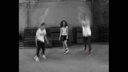 Divna - Diva (by Beyonce) - Youtube