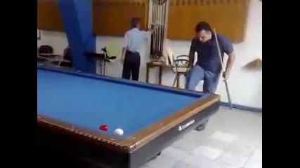 Страхотен билярд трик Amazing Pool Trick 