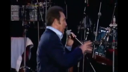 Tom Jones - Delilah Live At Cardiff Castle