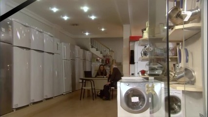 Момичето с червения шал 18 епизод 1/2