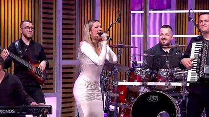 Rada Manojlovic - Ljubi me, Sabane - (live) - Grand Specijal 10 - 2025⧸2026 - (tv Prva 23.11.2025.).