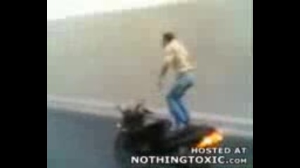 nenormalen motorist :O