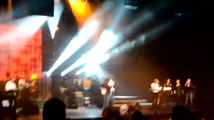 Tropico Band - Pitas kako mi je - (Live) - (Sava Centar 2012)