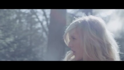 Ellie Goulding - Beating Heart