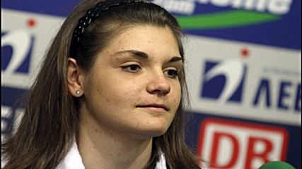 Ния Димитрова иска в Словения, очаква да платят правата й