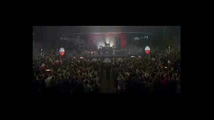 Pink Floyd - The Show Must Go On (The Wall)