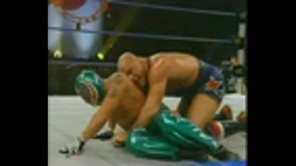 Kurt Angle vs Rey Mysterio smackdown 2005