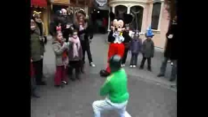 Mickey Mouse - Брейк танциор