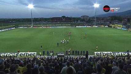 Бултрасите "погребаха" българския футбол