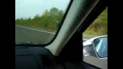 тва се казва скорост Yamaha R1 vs Bmw 