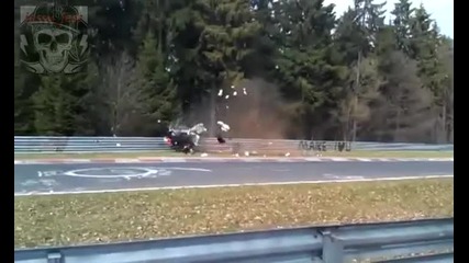 Жесток лупинг с Honda Cr-v на Нюрбургринг