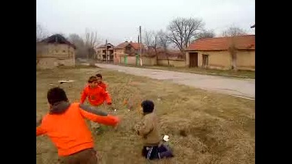 Momcheta ot selo Rajena 2
