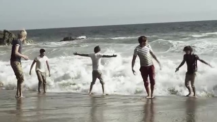 One Direction - What Makes You Beautiful