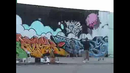 рисуване на графити - Slickdissizitpersuebriskogabel Time Lapse - Lb Pigs Wall