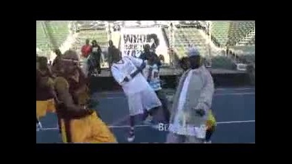 Snoop Dogg does Soulja Boys Superman Dance @ B - Day Party,